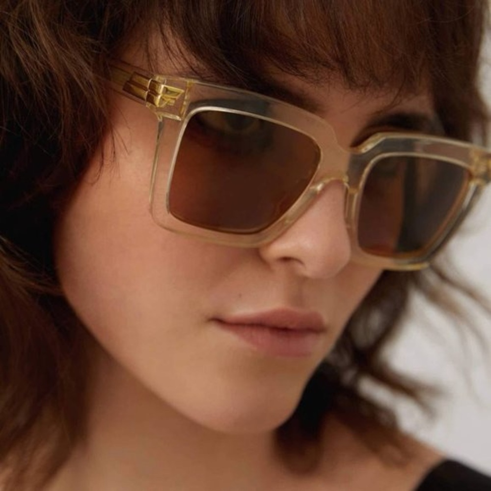 New! Bottega Veneta BV1005S 005 Stylish Tan Sunglasses, Authentic